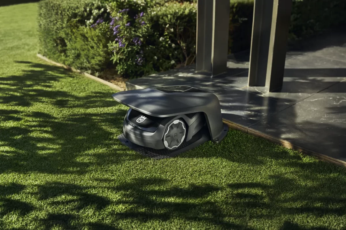 Automower® garažna hiska