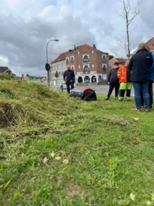 daljinsko voden mulčer javne površine