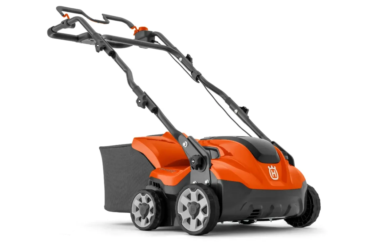 Akumulatorski prezračevalnik trave Husqvarna S 138i Akumulatorski prezračevalnik trave Husqvarna S 138i