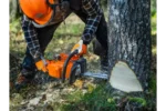 Motorna žaga 445S Husqvarna delo v gozdu